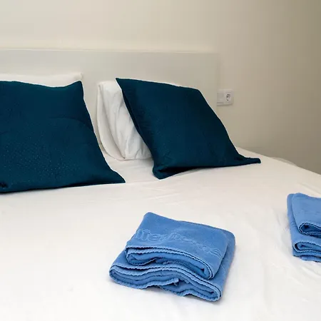 Waves By Interhome